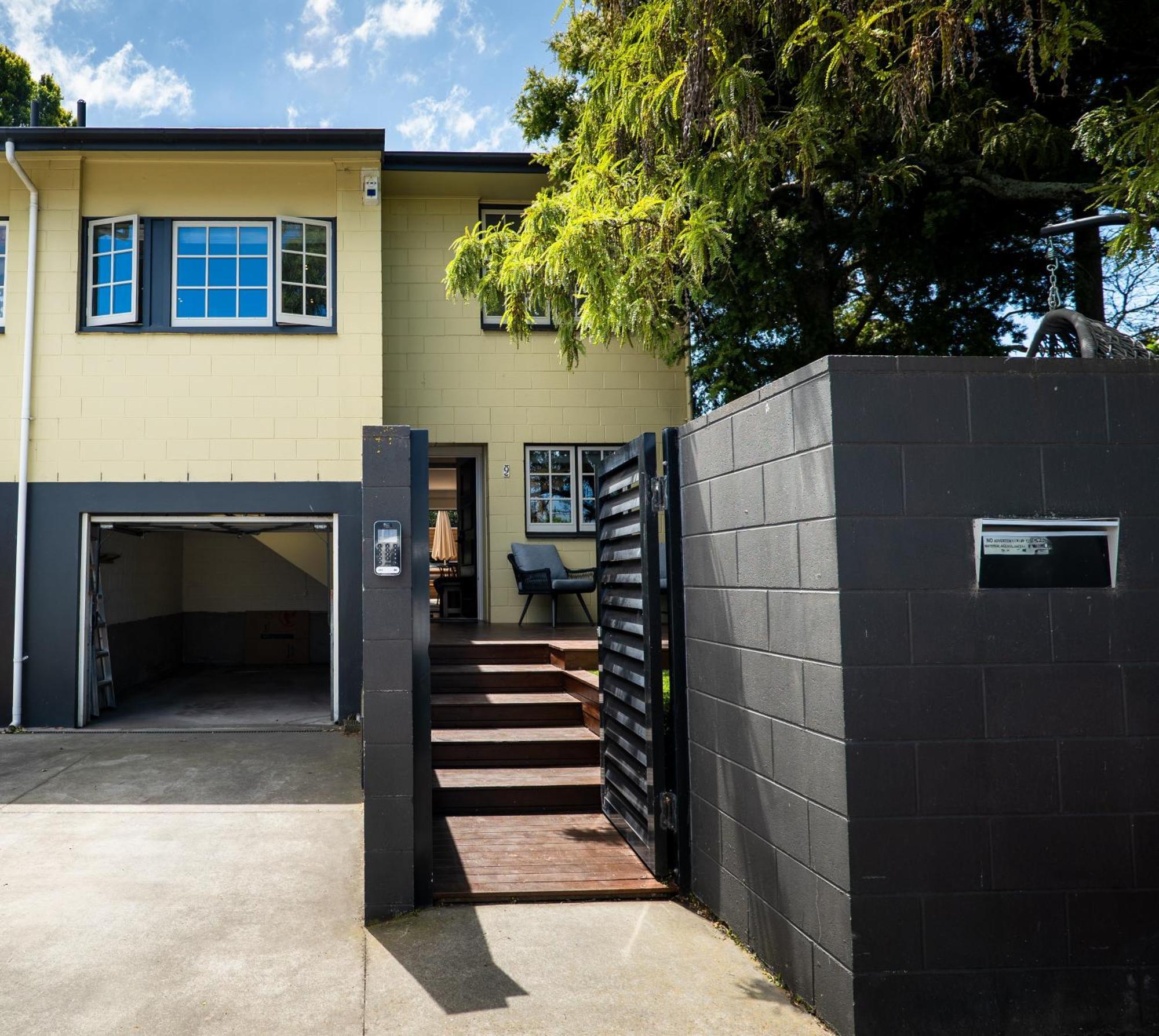 Luxurious Central City Living Christchurch Buitenkant foto