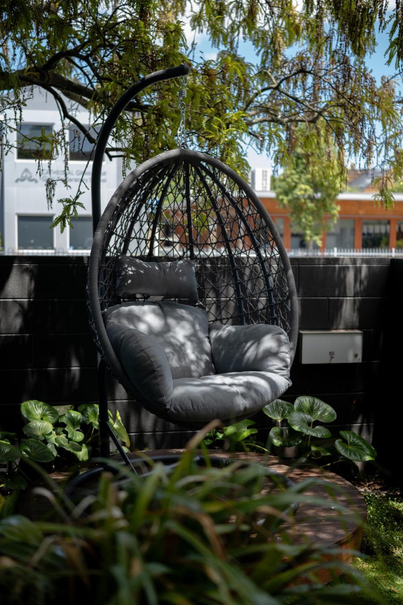 Luxurious Central City Living Christchurch Buitenkant foto