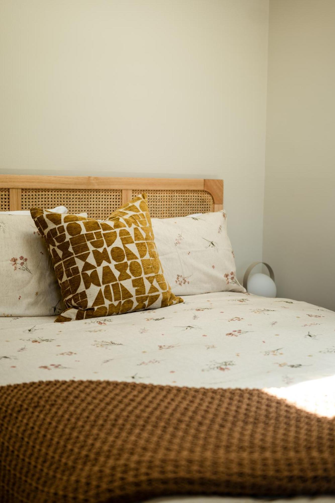 Luxurious Central City Living Christchurch Buitenkant foto