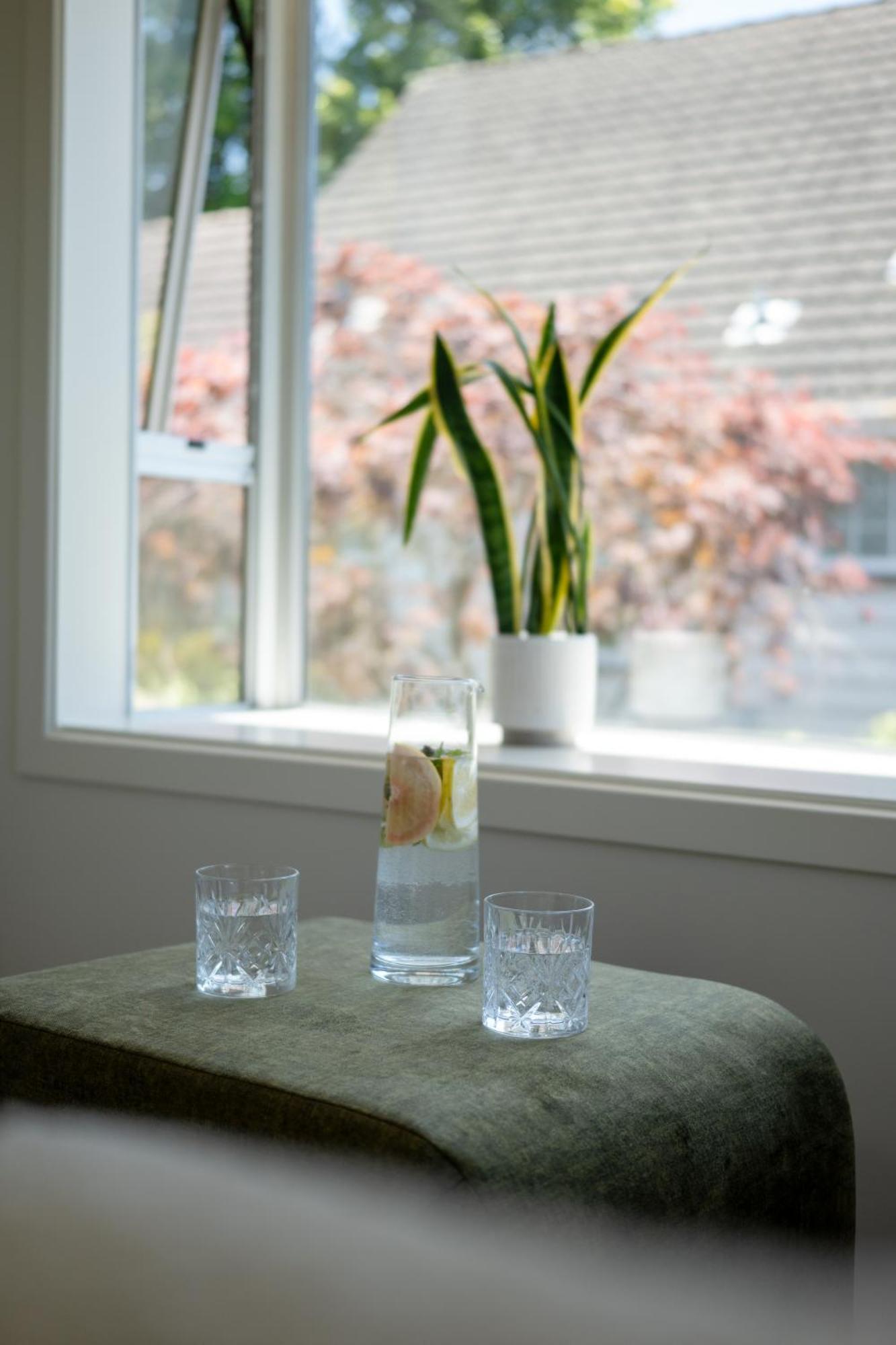 Luxurious Central City Living Christchurch Buitenkant foto
